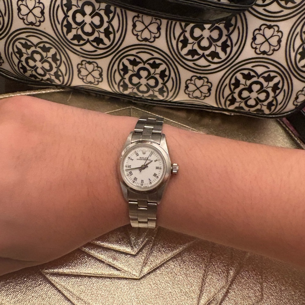 Rolex Silver Timepiece with White Face Ladies Rolex 24mm date just - Picture 5 of 6